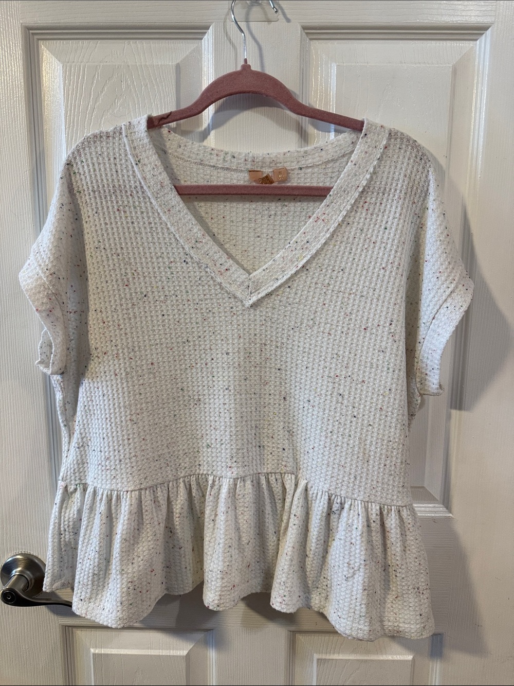Speckled Cream V-Neck Peplum Top